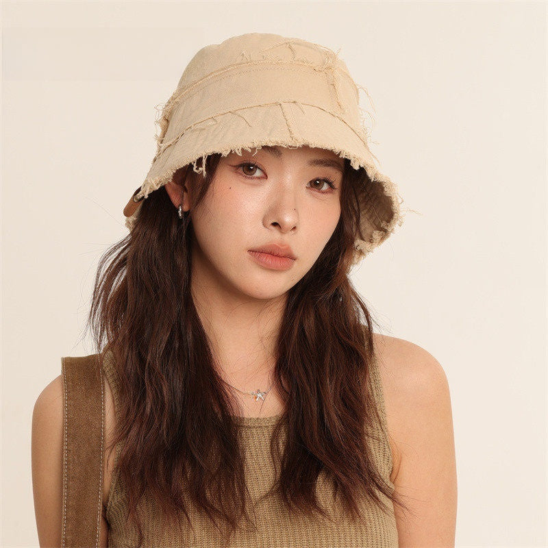 Women's Baggy Threads Bucket Hat