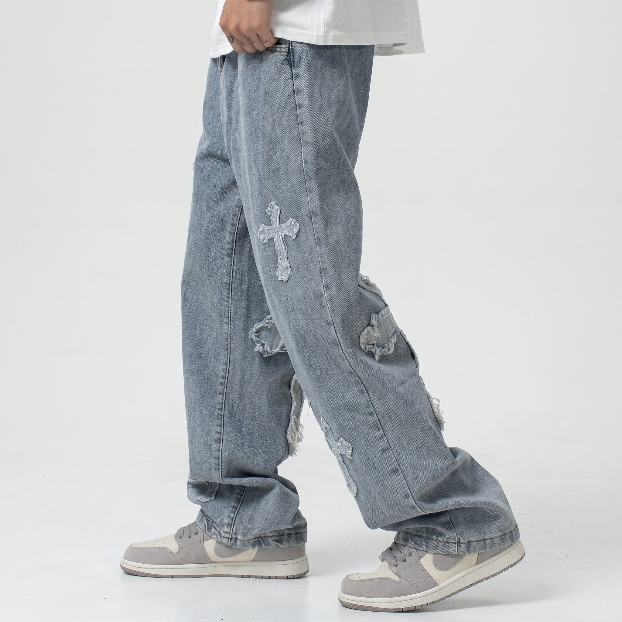 Men's Cross Patch Loose Fit Jeans